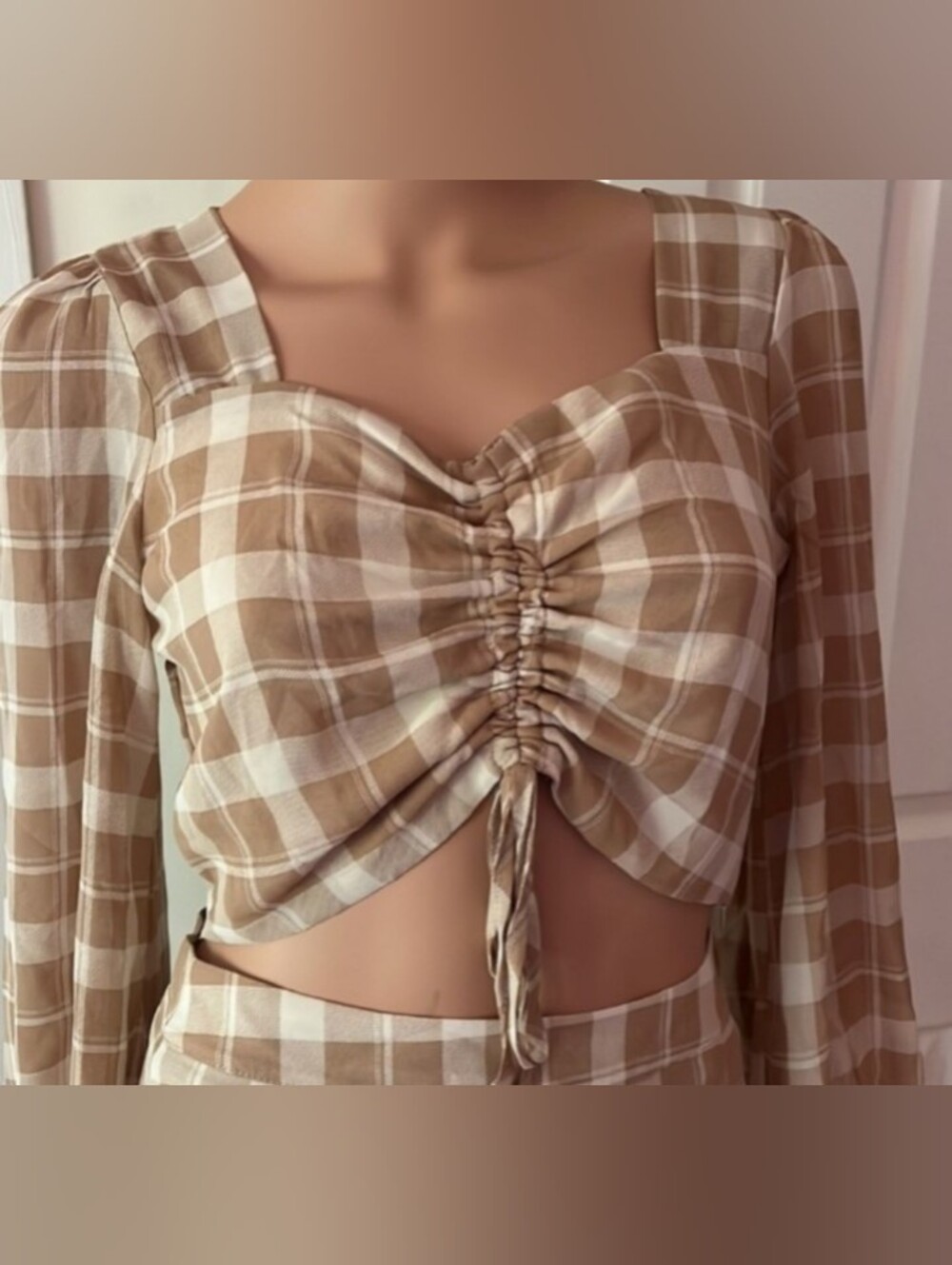 Like New! FN 2 PC Plaid Ruched Front Ruffle Hem Set - Picture 8 of 12